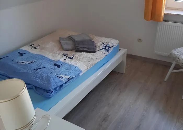 Sia Nyaraló *